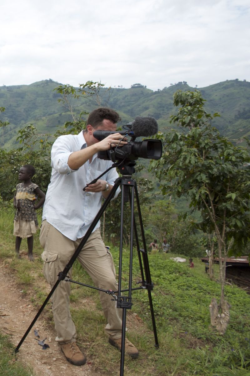 På optagelse på grænsen mellem Congo og Uganda, 2013.